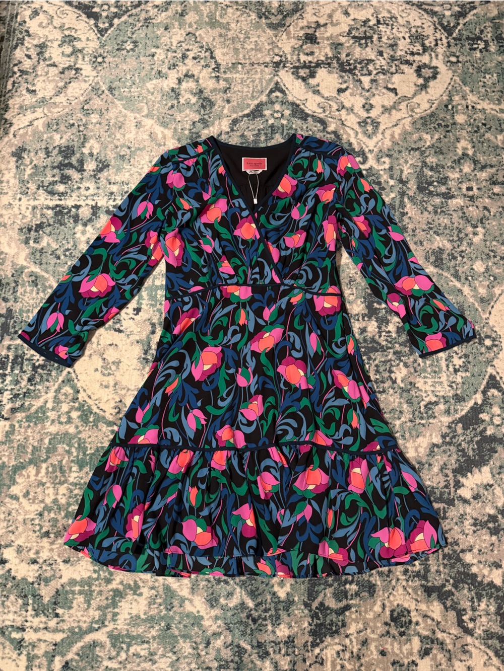$595 USD Kate Spade Vibrant Floral Long-Sleeve Dress Size 6